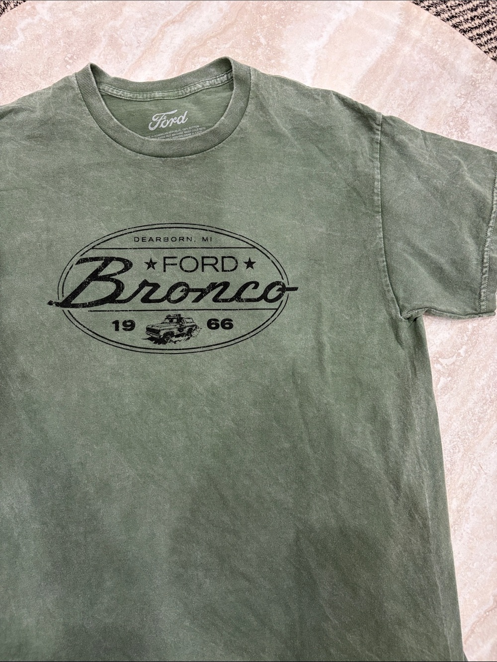 Ford Bronco Built Wild Vintage Style Mineral Wash Graphic Tee Green L